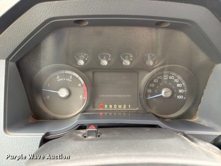 image for item DX5893 2015 Ford F450 Super Duty Crew Cab utility / service truck