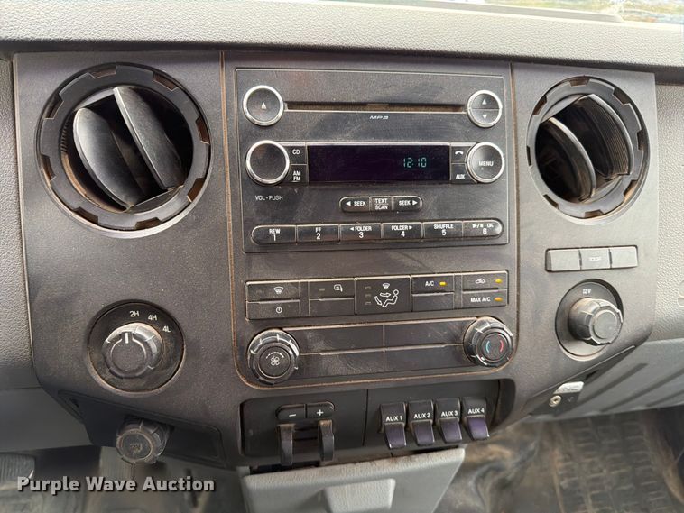 image for item DX5893 2015 Ford F450 Super Duty Crew Cab utility / service truck