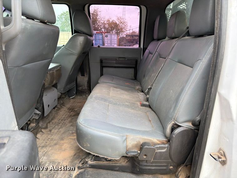 image for item DX5893 2015 Ford F450 Super Duty Crew Cab utility / service truck