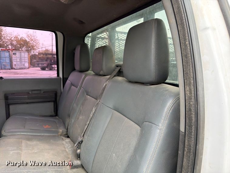 image for item DX5893 2015 Ford F450 Super Duty Crew Cab utility / service truck