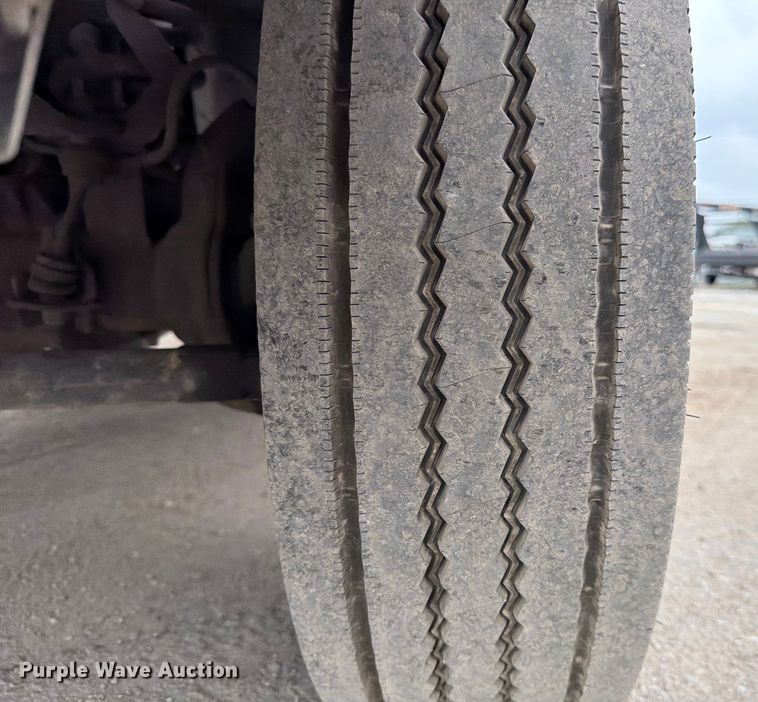 image for item DX5893 2015 Ford F450 Super Duty Crew Cab utility / service truck