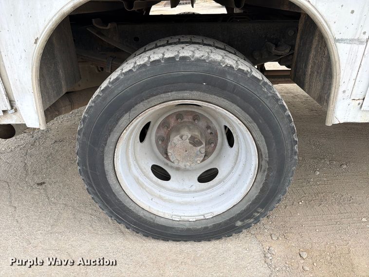 image for item DX5893 2015 Ford F450 Super Duty Crew Cab utility / service truck