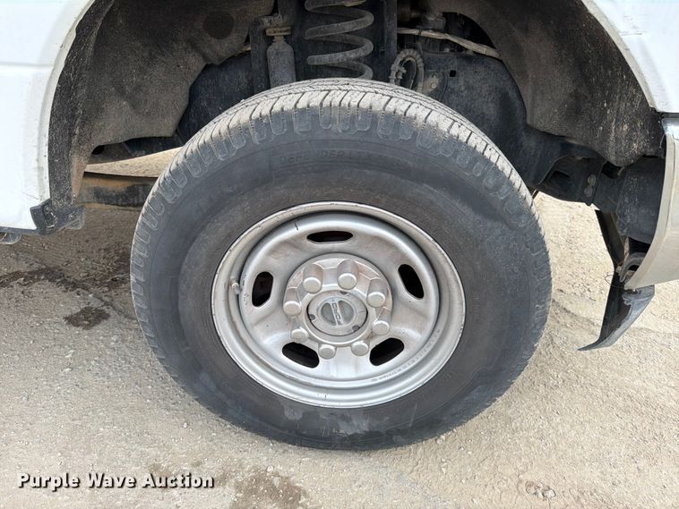 image for item DX5895 2019 Ford F250 Super Duty Crew Cab flatbed pickup truck