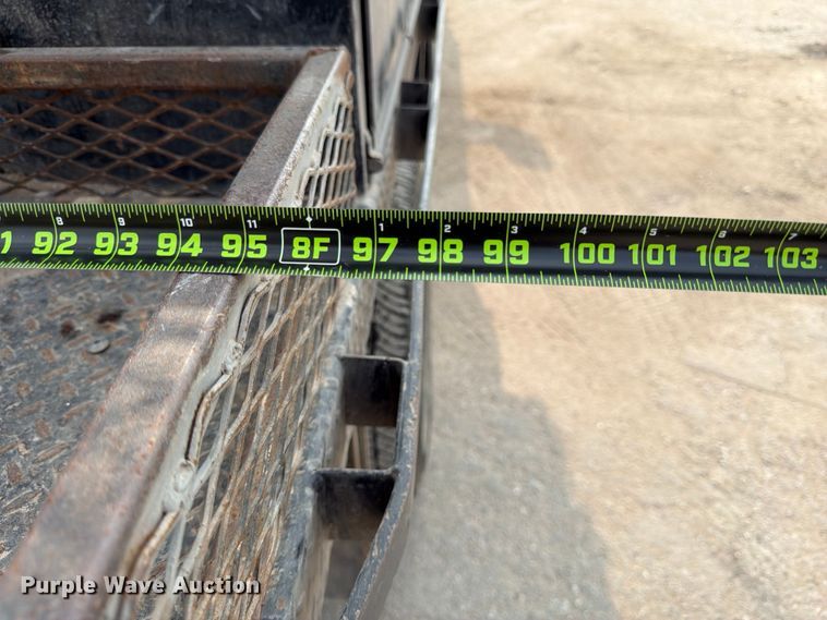 image for item DX5897 2015 Ford F350 Super Duty Crew Cab flatbed pickup truck