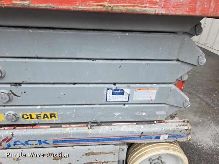 image for item DZ3582 Skyjack SJ111 4632 vertical lift