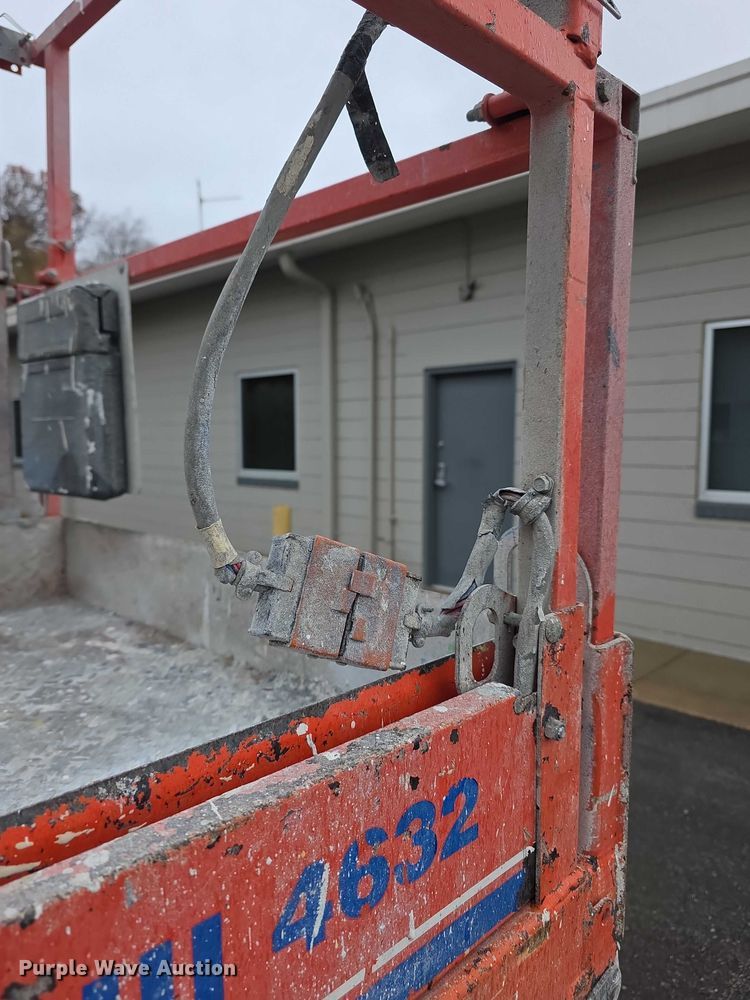 image for item DZ3582 Skyjack SJ111 4632 vertical lift