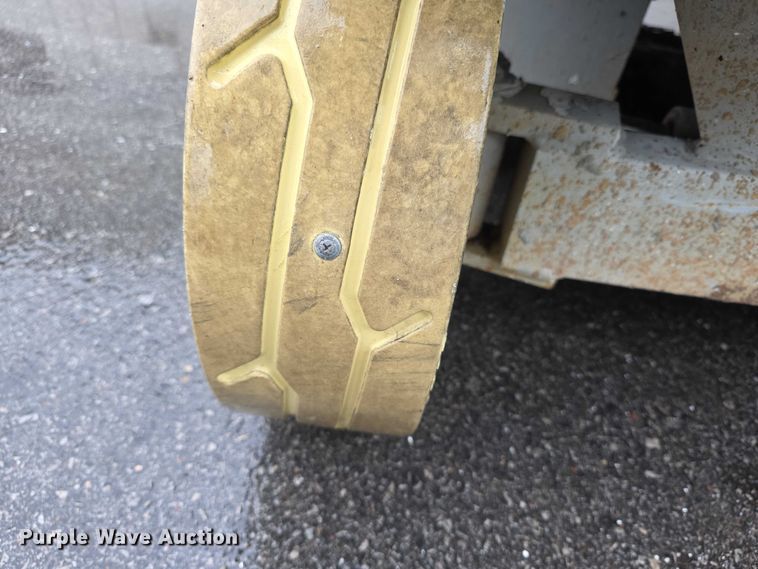 image for item DZ3582 Skyjack SJ111 4632 vertical lift