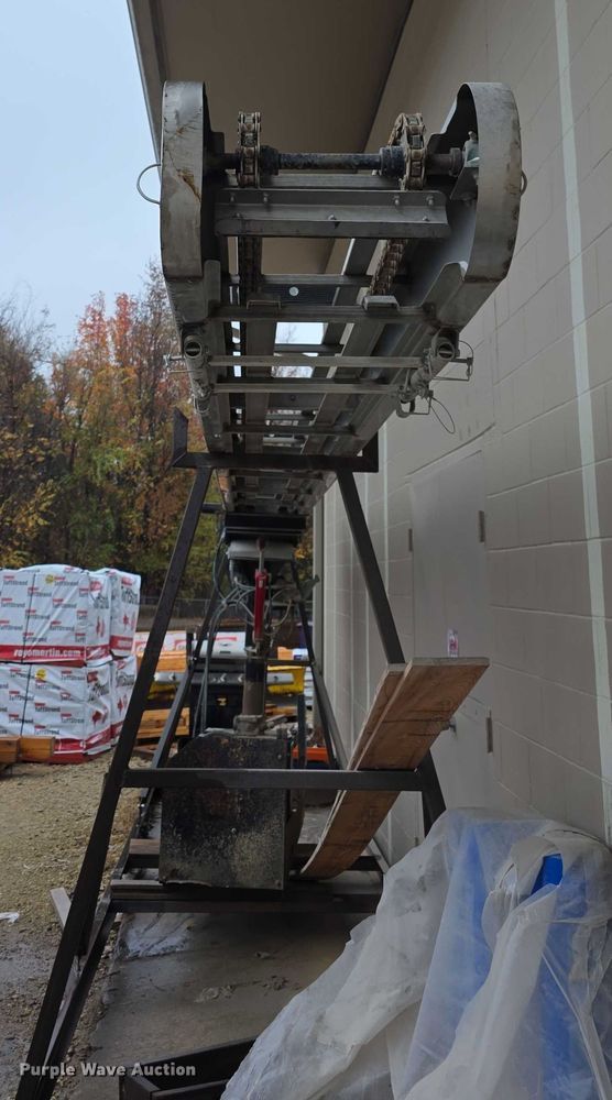 image for item DZ3586 Richmond  1957 shingle conveyor bed