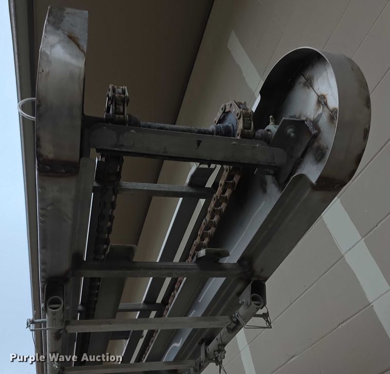 image for item DZ3586 Richmond  1957 shingle conveyor bed