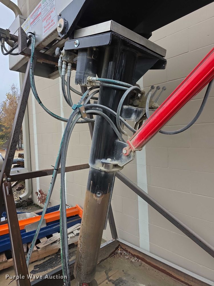 image for item DZ3586 Richmond  1957 shingle conveyor bed