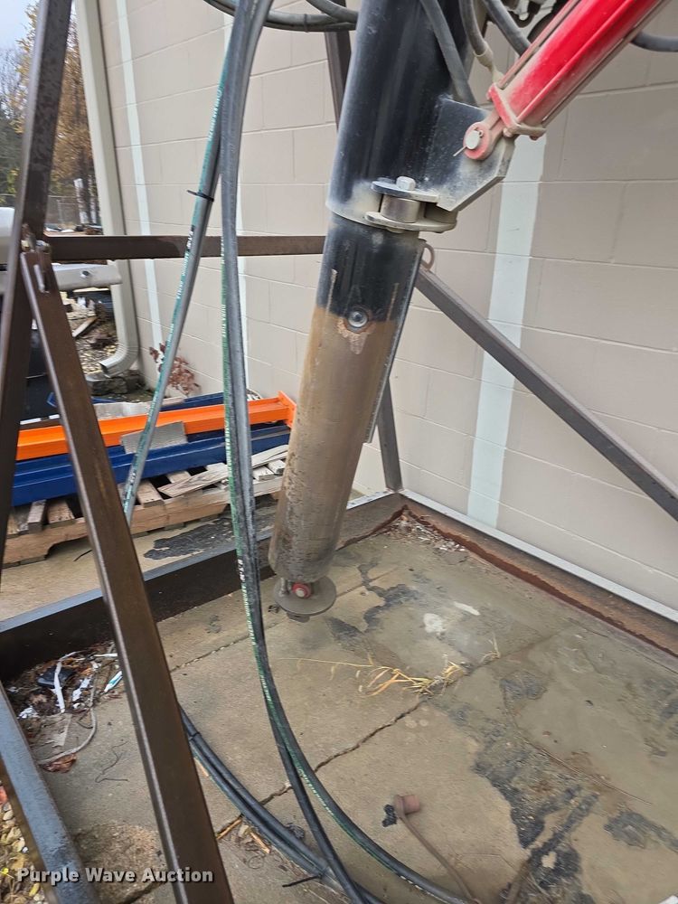 image for item DZ3586 Richmond  1957 shingle conveyor bed