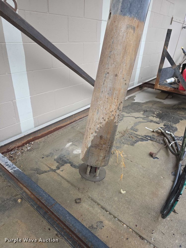 image for item DZ3586 Richmond  1957 shingle conveyor bed