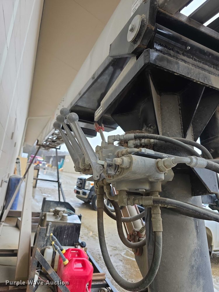 image for item DZ3586 Richmond  1957 shingle conveyor bed