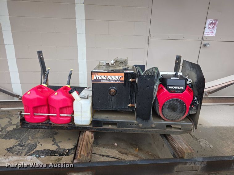 image for item DZ3586 Richmond  1957 shingle conveyor bed