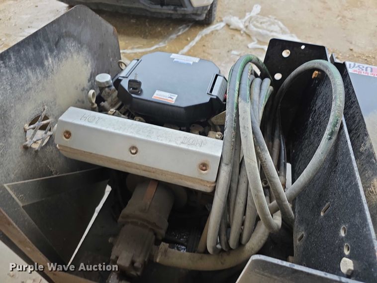 image for item DZ3586 Richmond  1957 shingle conveyor bed