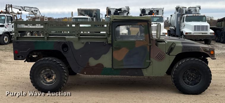 image for item EA2015 2004 AM General M998 SUV