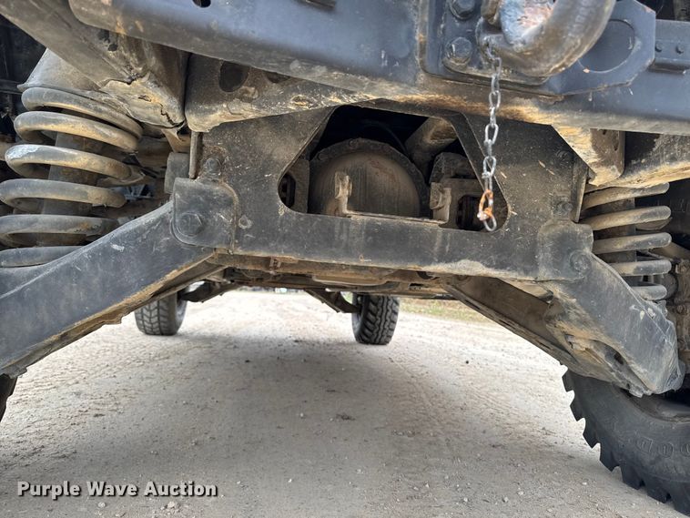 image for item EA2015 2004 AM General M998 SUV