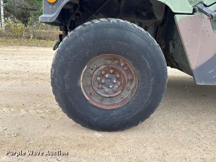 image for item EA2015 2004 AM General M998 SUV