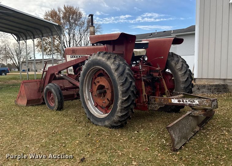image for item EA2029 1967 International Farmall 656 tractor