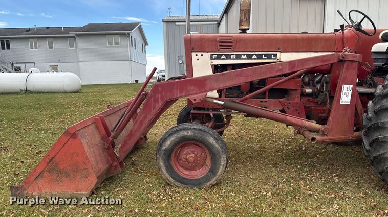 image for item EA2029 1967 International Farmall 656 tractor