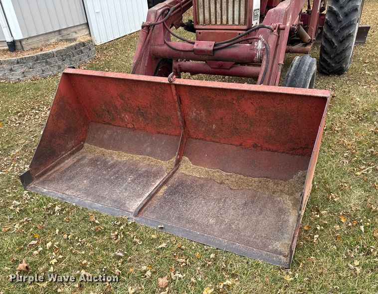 image for item EA2029 1967 International Farmall 656 tractor