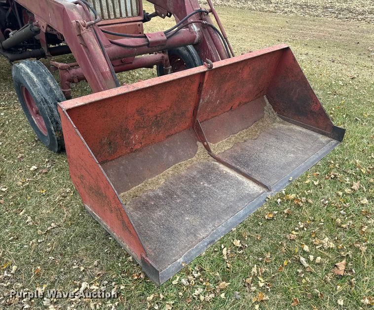 image for item EA2029 1967 International Farmall 656 tractor