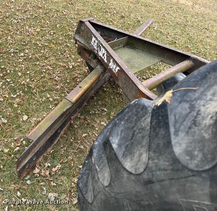 image for item EA2029 1967 International Farmall 656 tractor