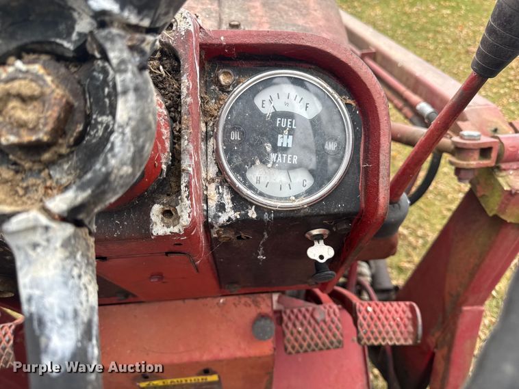 image for item EA2029 1967 International Farmall 656 tractor