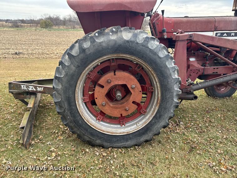 image for item EA2029 1967 International Farmall 656 tractor