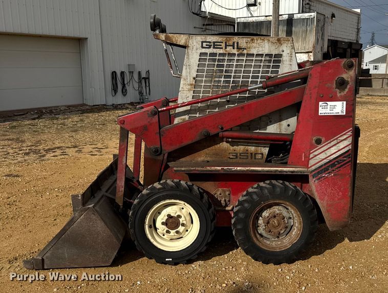 image for item EA2030 Gehl SL3510 skid steer loader