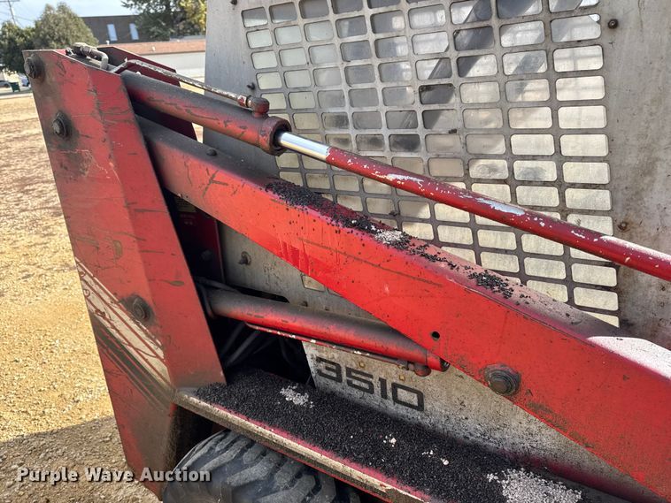 image for item EA2030 Gehl SL3510 skid steer loader