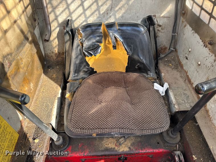 image for item EA2030 Gehl SL3510 skid steer loader