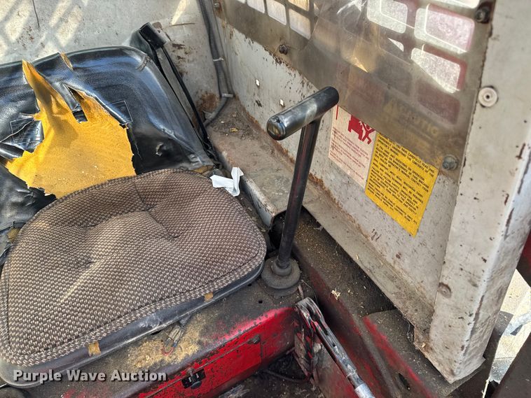 image for item EA2030 Gehl SL3510 skid steer loader