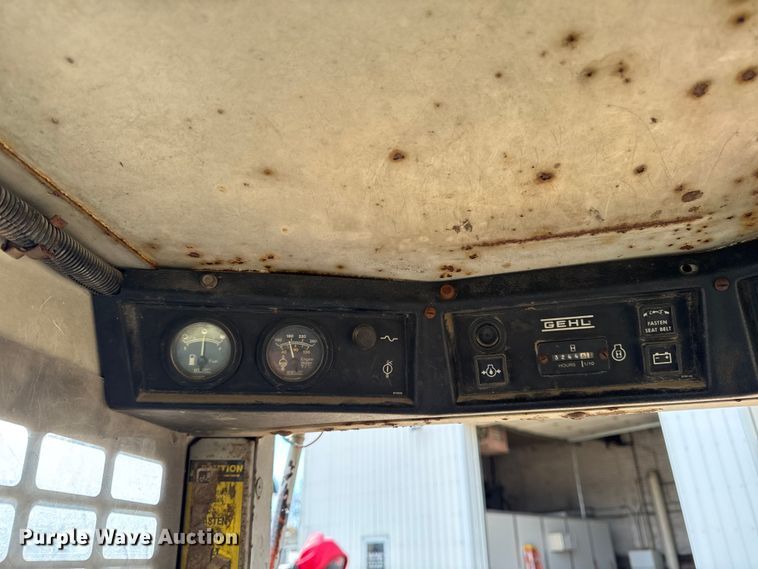 image for item EA2030 Gehl SL3510 skid steer loader