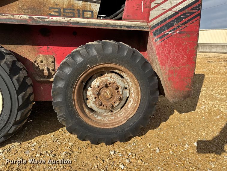 image for item EA2030 Gehl SL3510 skid steer loader