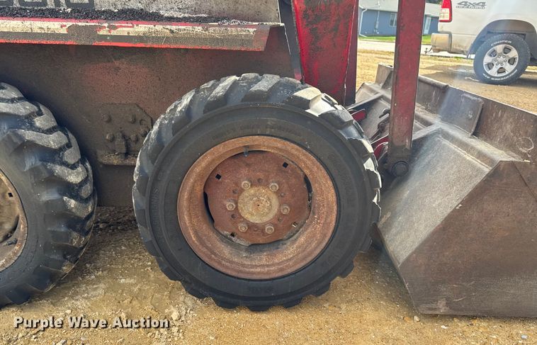 image for item EA2030 Gehl SL3510 skid steer loader