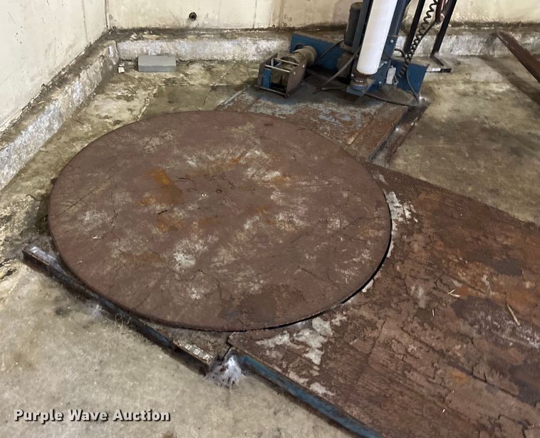 image for item EA2032 Advance pallet wrapper