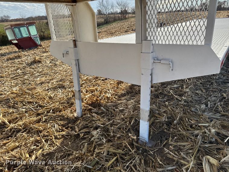 image for item EA2043 1977 Landoll drop tilt deck equipment trailer