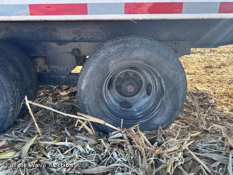 image for item EA2043 1977 Landoll drop tilt deck equipment trailer