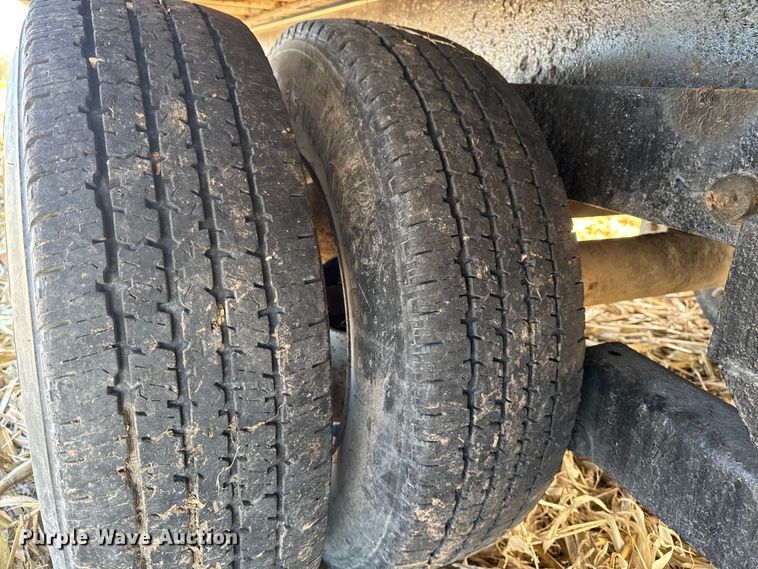 image for item EA2043 1977 Landoll drop tilt deck equipment trailer