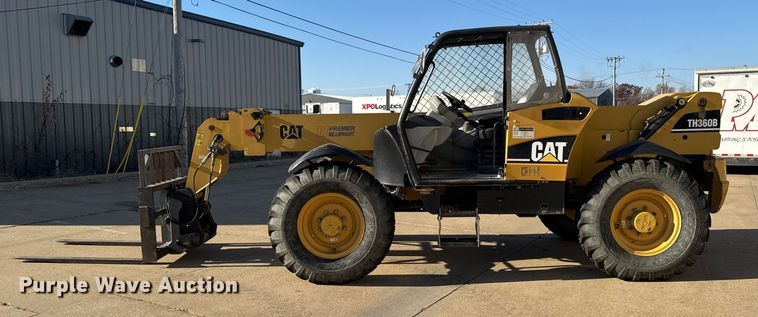 image for item EA2058 2005 Caterpillar TH360B telehandler