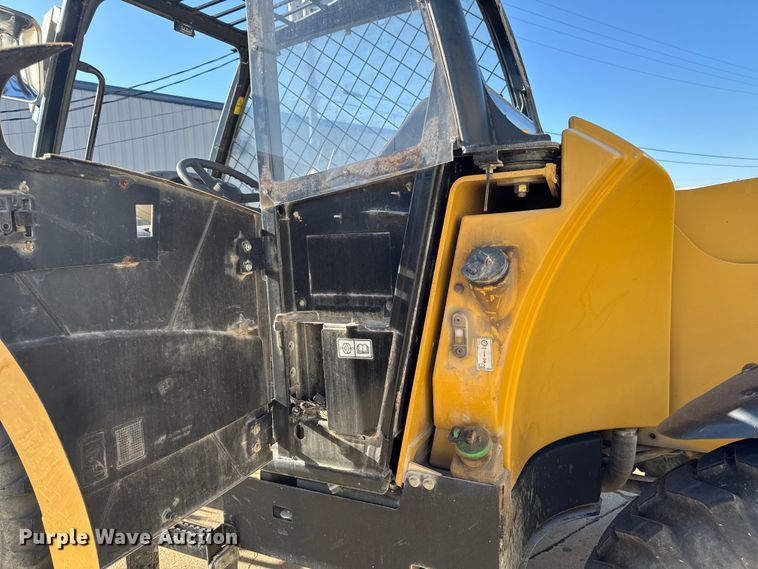 image for item EA2058 2005 Caterpillar TH360B telehandler