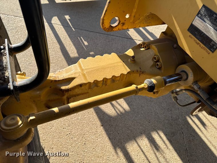 image for item EA2058 2005 Caterpillar TH360B telehandler