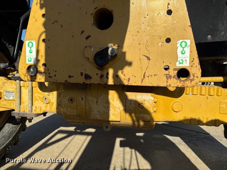 image for item EA2058 2005 Caterpillar TH360B telehandler