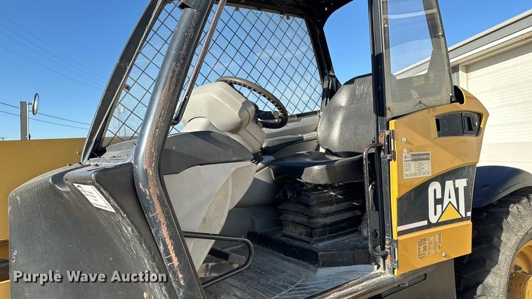 image for item EA2058 2005 Caterpillar TH360B telehandler