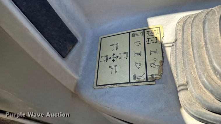 image for item EA2058 2005 Caterpillar TH360B telehandler