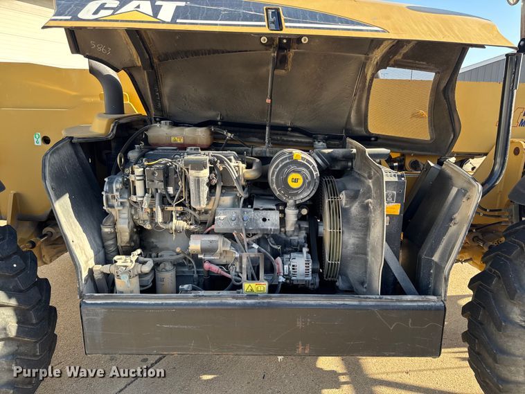 image for item EA2058 2005 Caterpillar TH360B telehandler