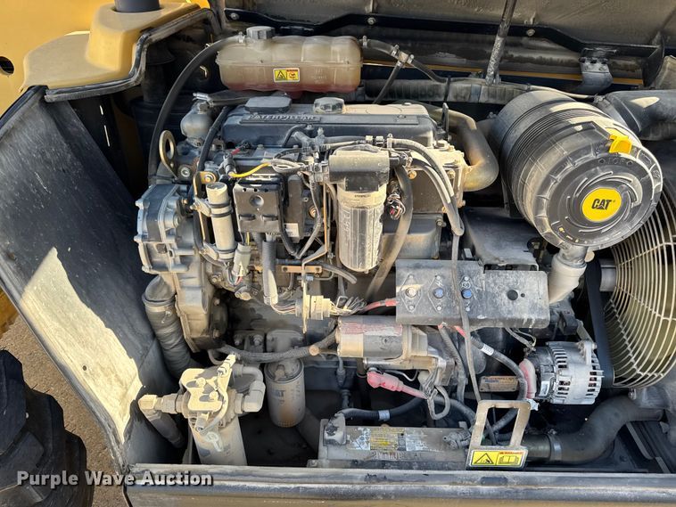 image for item EA2058 2005 Caterpillar TH360B telehandler