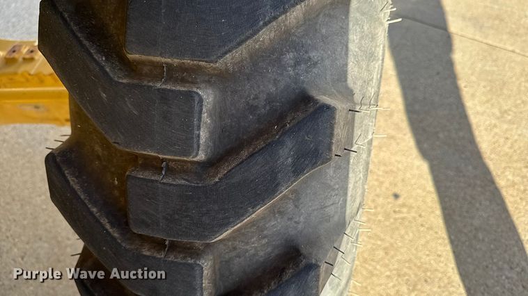 image for item EA2058 2005 Caterpillar TH360B telehandler