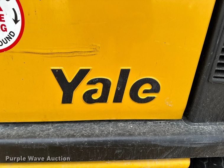 image for item EA2094 Yale GP050RFNUAE084 forklift